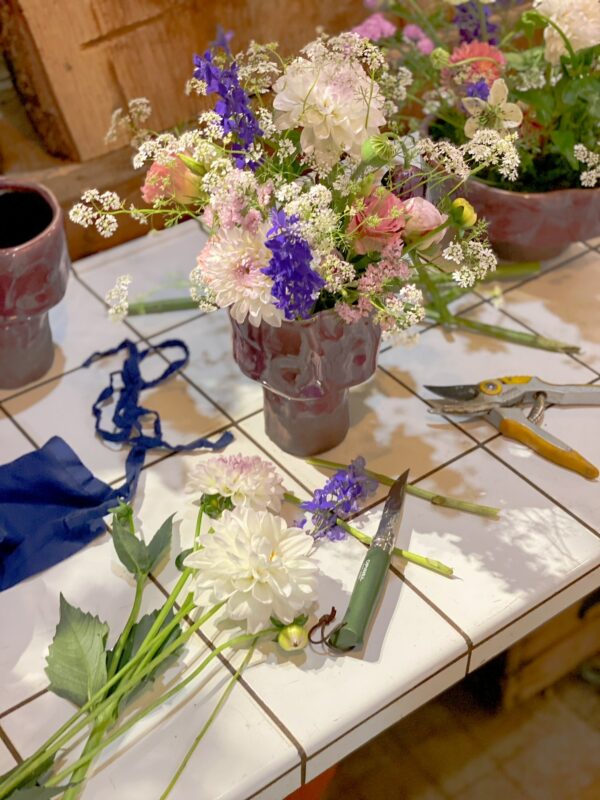 atelier composition fleurs vase lyon